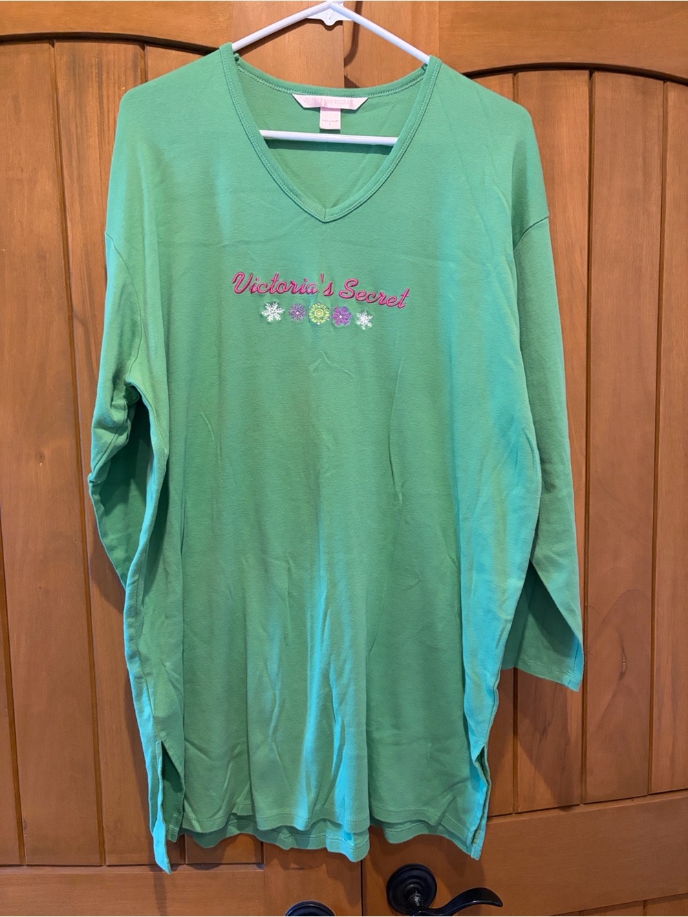 Vintage Victoria's Secret Mint Green V-Neck Long Sleeve Snowflake Sleep Shirt